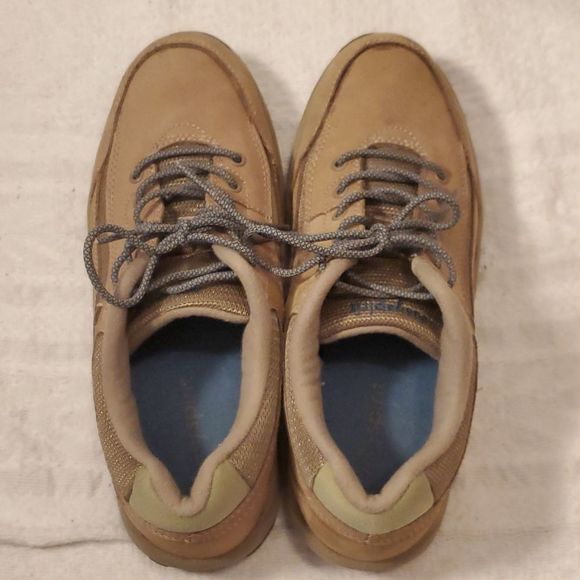 Easy Spirit women's smoother sneakers tan suede - Picture 8 of 8